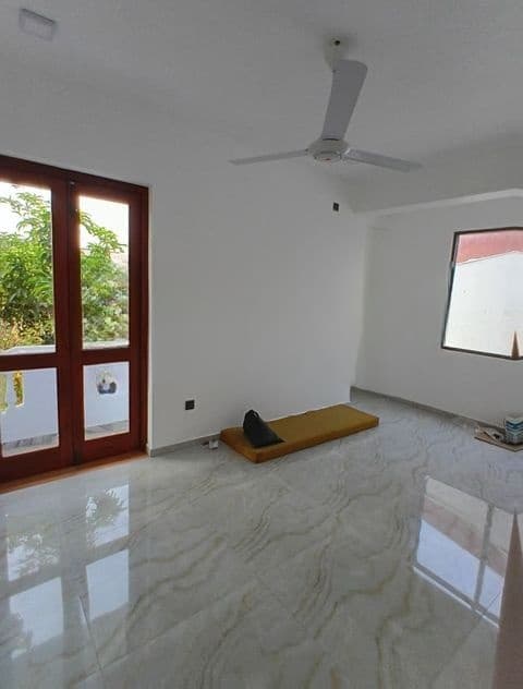 Dehiwala 03 Bedroom 1st Floor House Rent (NAS360)