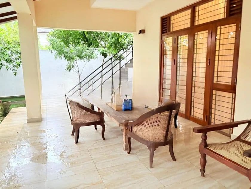 15P Spacious Solid Build House for Sale in Boralesgamuwa