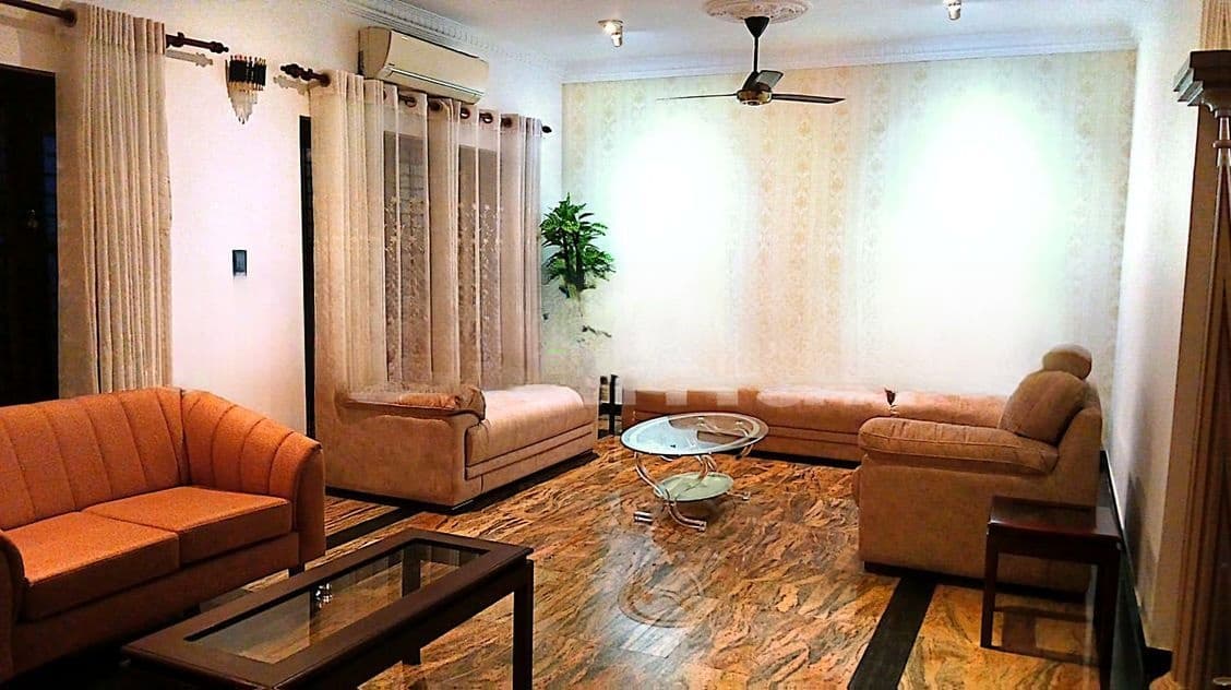 තට්ටු දෙකේ නිවාස කුලියට දීමට නුගේගොඩ