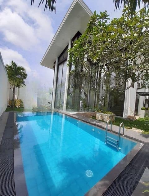 Luxury House For Sale - Battaramulla