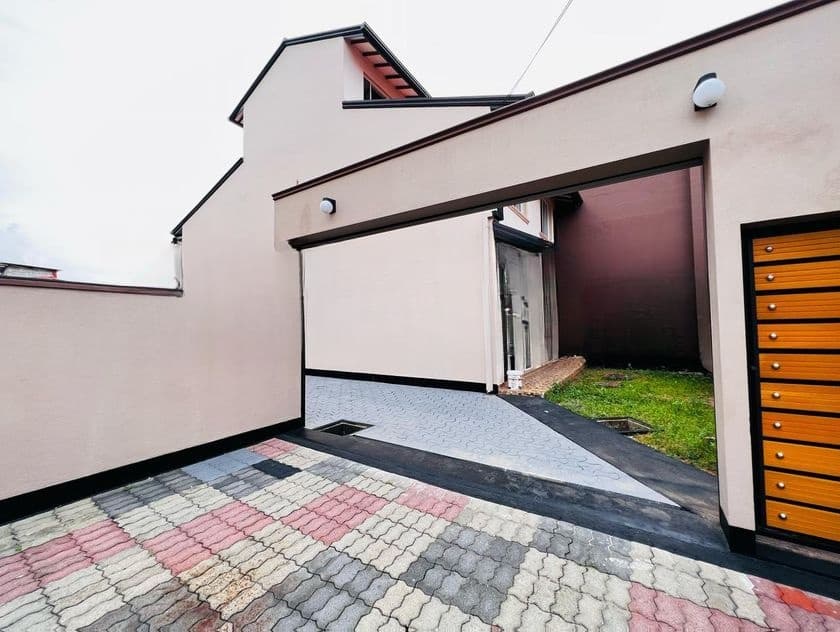 All Completed Brand New House Sale Talawatugoda