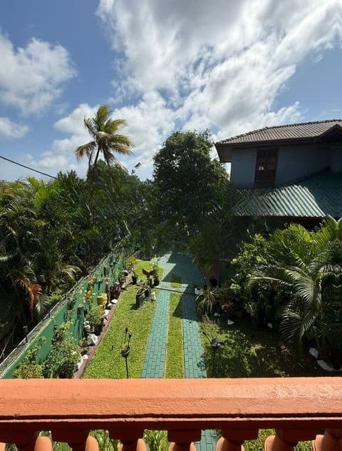 Prime 25-Perch Land with House for Sale in Koswatta, Nawala