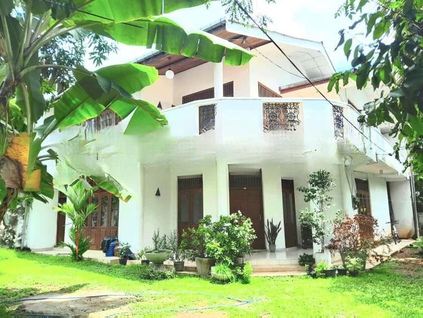 4 Bed 2 Storey House for Rent Battaramulla