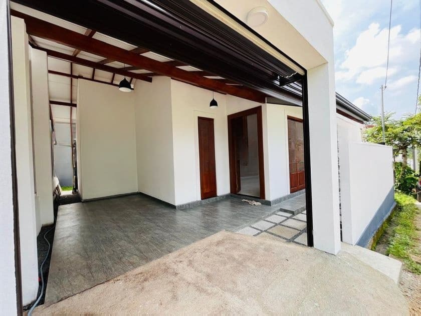 Brand New House for Sale in Piliyandala