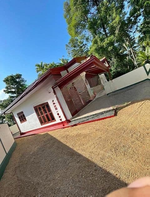 Brand-New Single Story House in Gampaha Pugoda - Kanduboda West