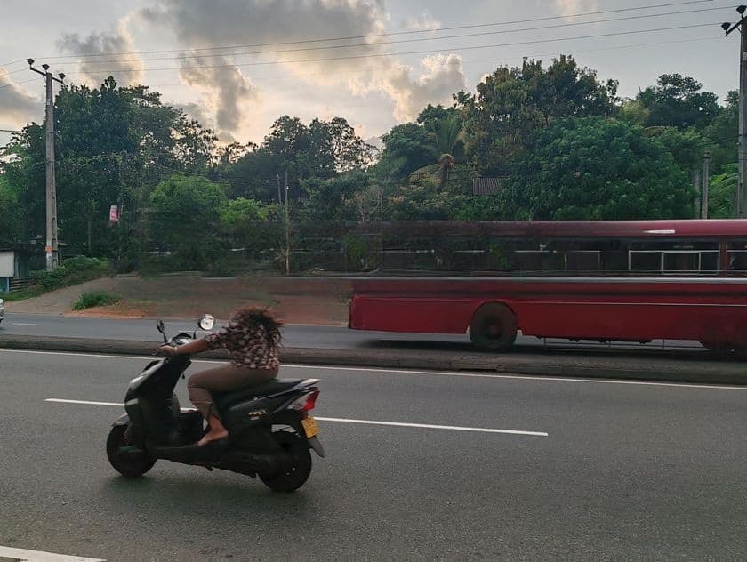 Kadawatha Imbulgoda Kandy Road Face Land