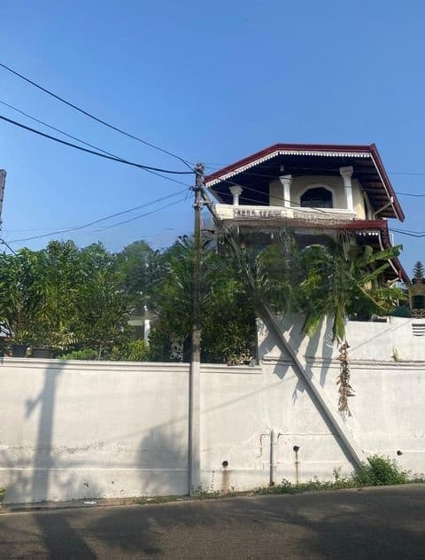Two Storey Luxury House for Sale Ds2500