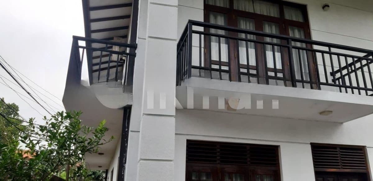 Spacious Two-Story House for Sale in Sisil Sevana, Polgasowita