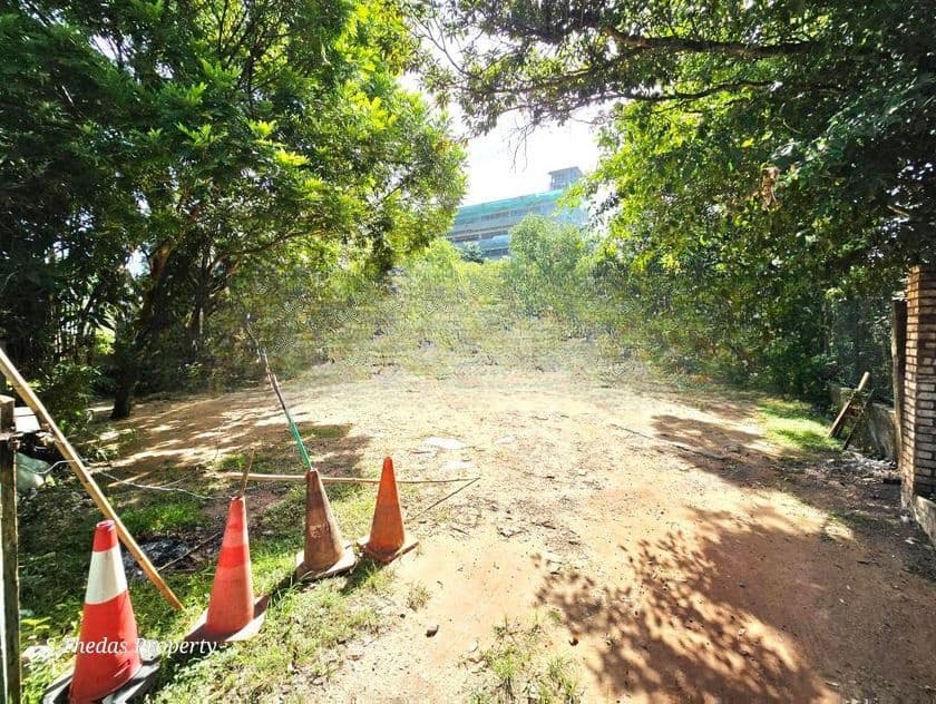 11P Bare Land For Sale In Nugegoda Town