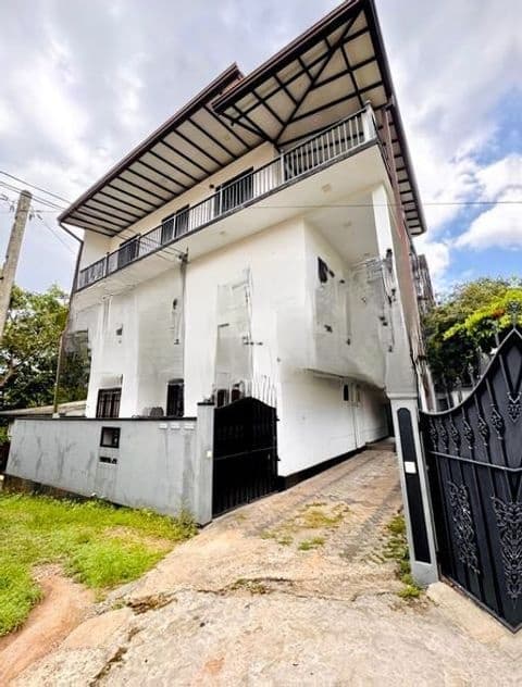 House for Rent in Malabe (file No 5441 B) Horizon Drive