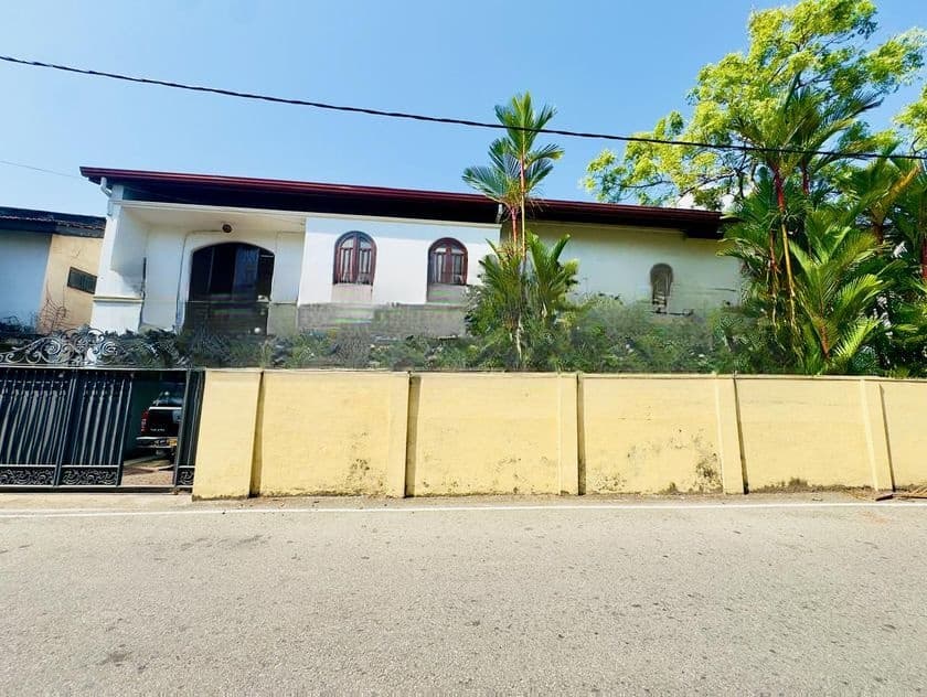 Prime House in Nugegoda – 2 Units