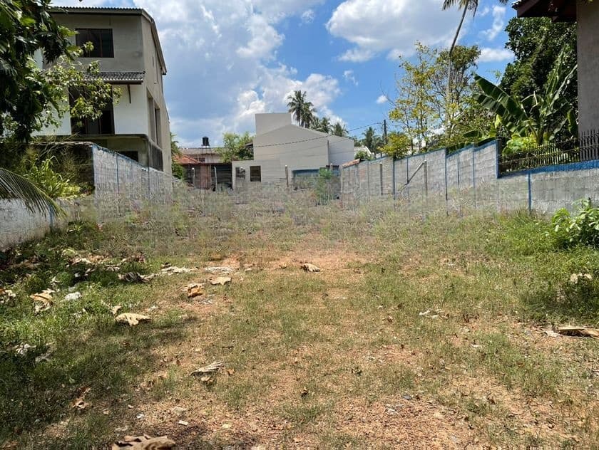 Super Land for Sale in Thalawathugoda Ds8224
