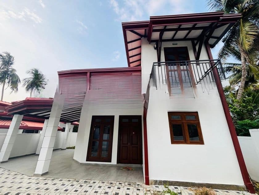 Stunning New House for Sale in Athurugiriya