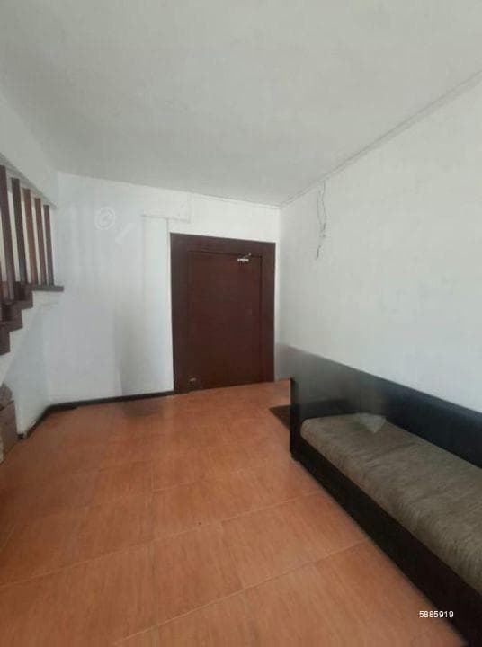 Commercial Property for Rent in Colombo 05 (A5873)