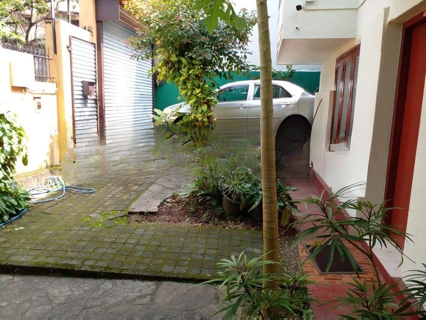 Residential Land with House in Nawala – Galpotta Road | SL14739
