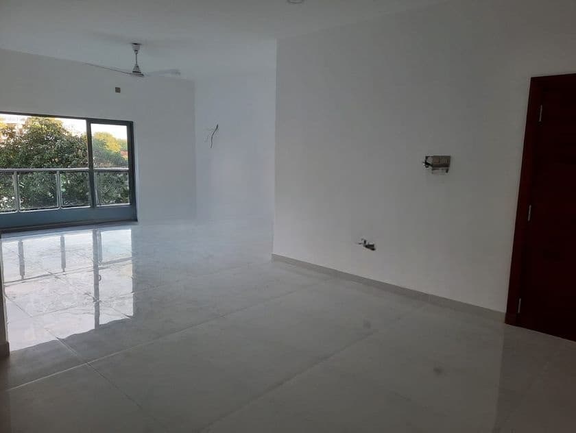 Apartment For Sale in Colombo 6