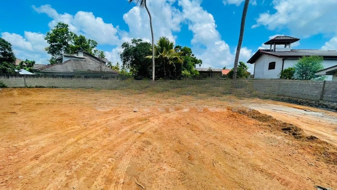 Yakkala Land for Sale