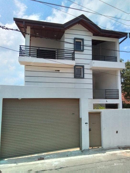 4 Bedroom Brand New House for Sale - Nugegoda, Dewala Road | LKR 77 Million (EM944)