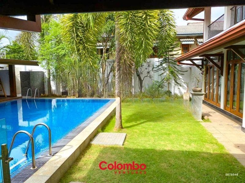 Battaramulla House - 5 bedroom Luxury House with POOL & Full Solar Power for SALE – Pelawatte, Battaramulla