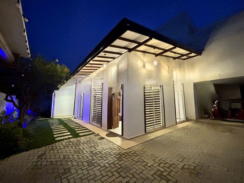 Brand-New Luxury House With Furniture Talawathugoda - Thalawathugoda