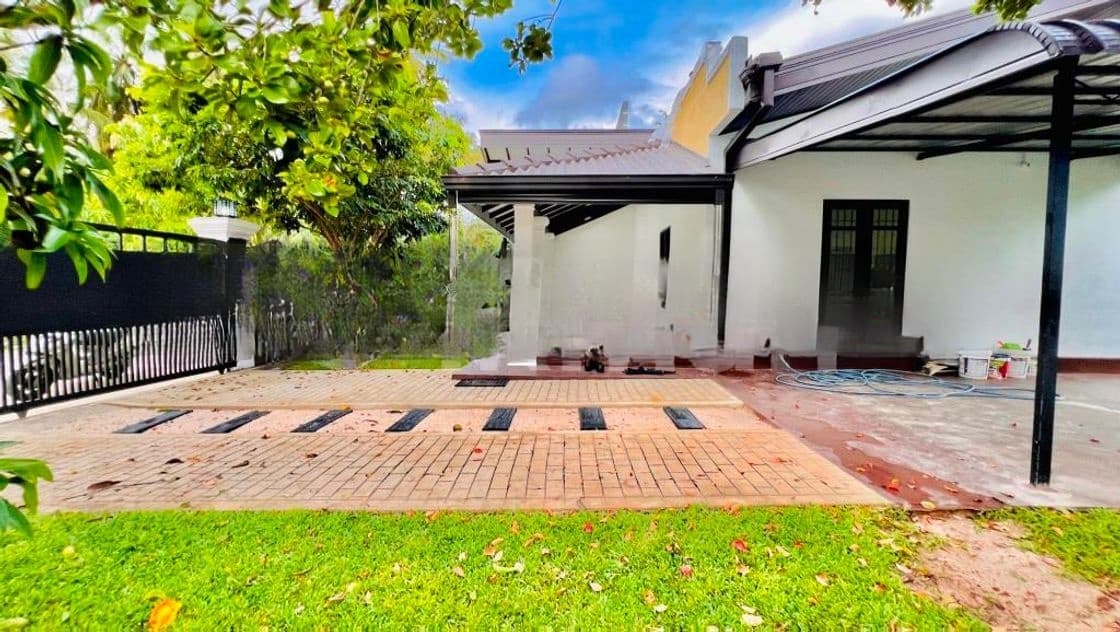 Single Storey Luxury House for Sale in Negombo Kandawala