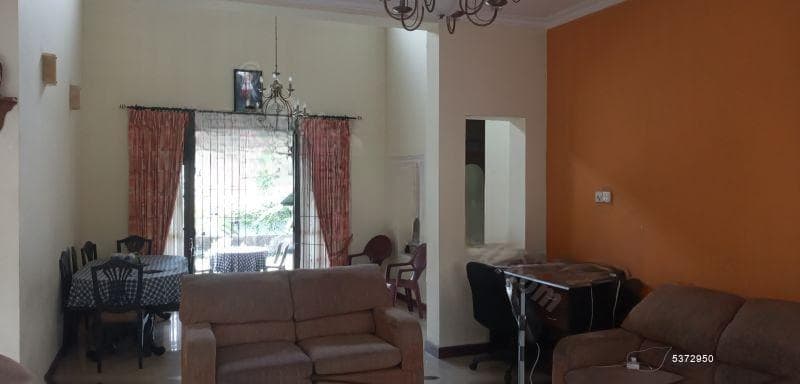 Elegant 4BR House in 15 P land for sale in Battaramulla (SH 13722)