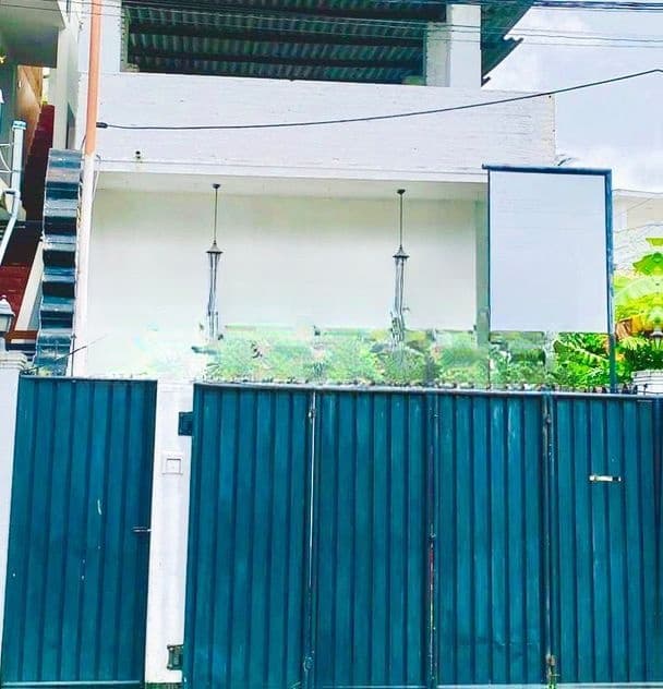 House for sale in Nugegoda