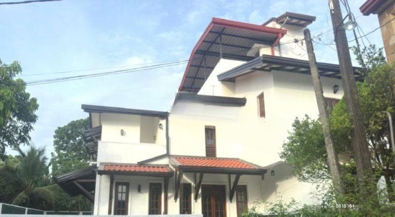 House For Sale In Malabe (file No 5173 B) Mihidu Mawatha