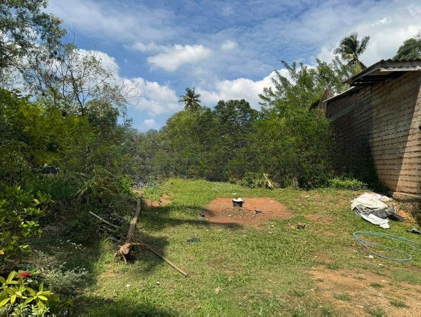 Near Katubedda University Land for Sale Moratuwa