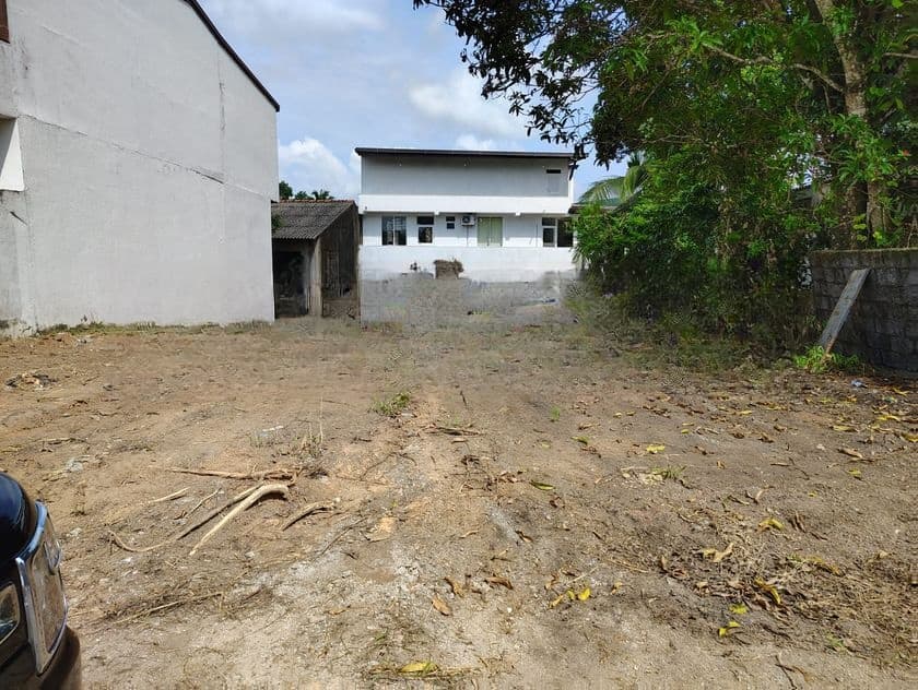 Valuable Residential Land for Sale – Athurugiriya Lake Terrace