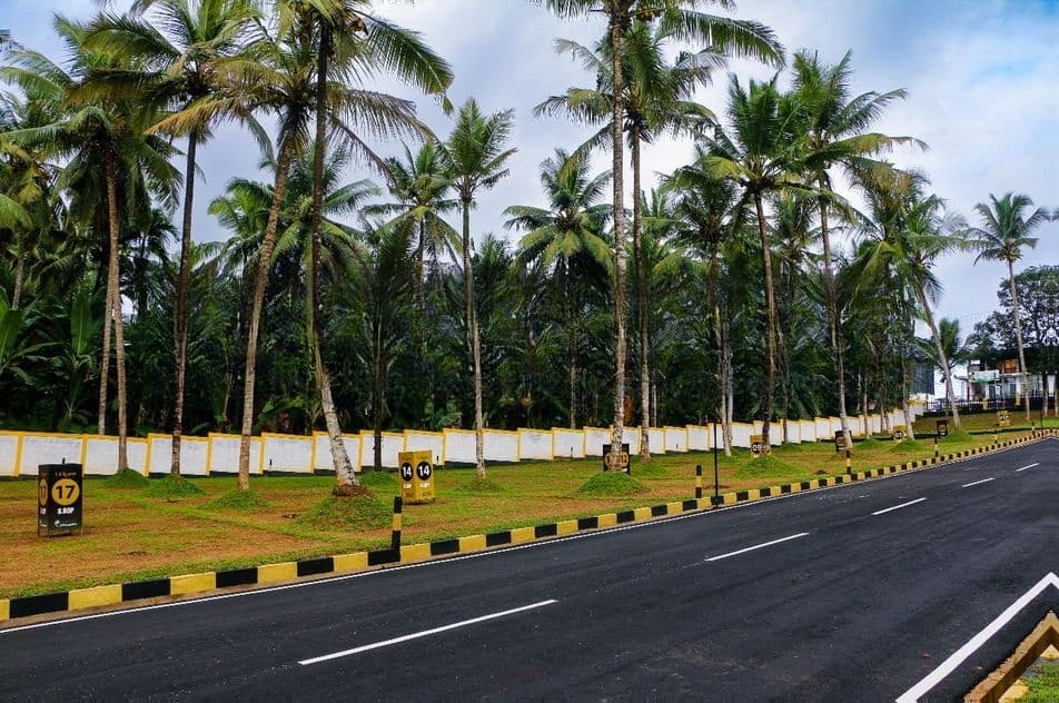 Land for sale (Kiriwaththuduwa)