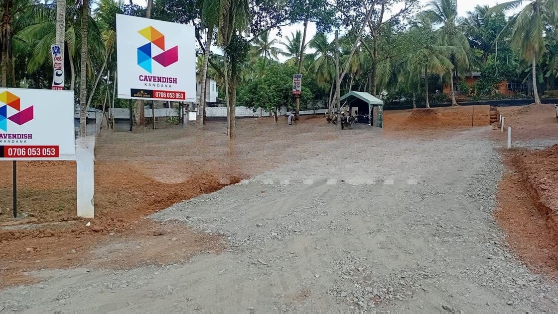 Land for Sale in Kandana Limit Walking Distance to Main Bus route