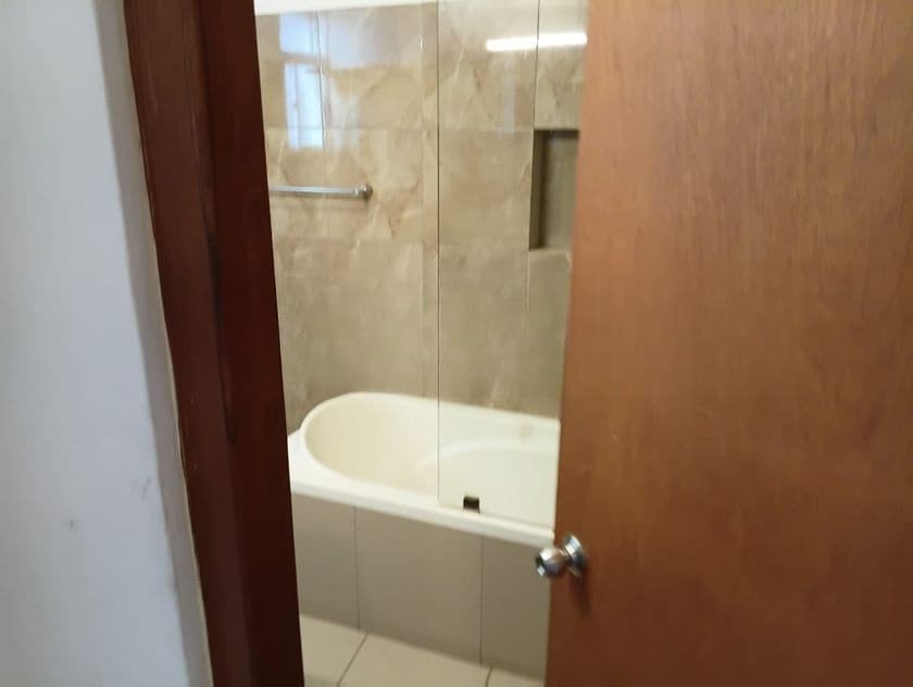 3 Bed Bath Furnished Apartment for Rent in Heart of Colombo