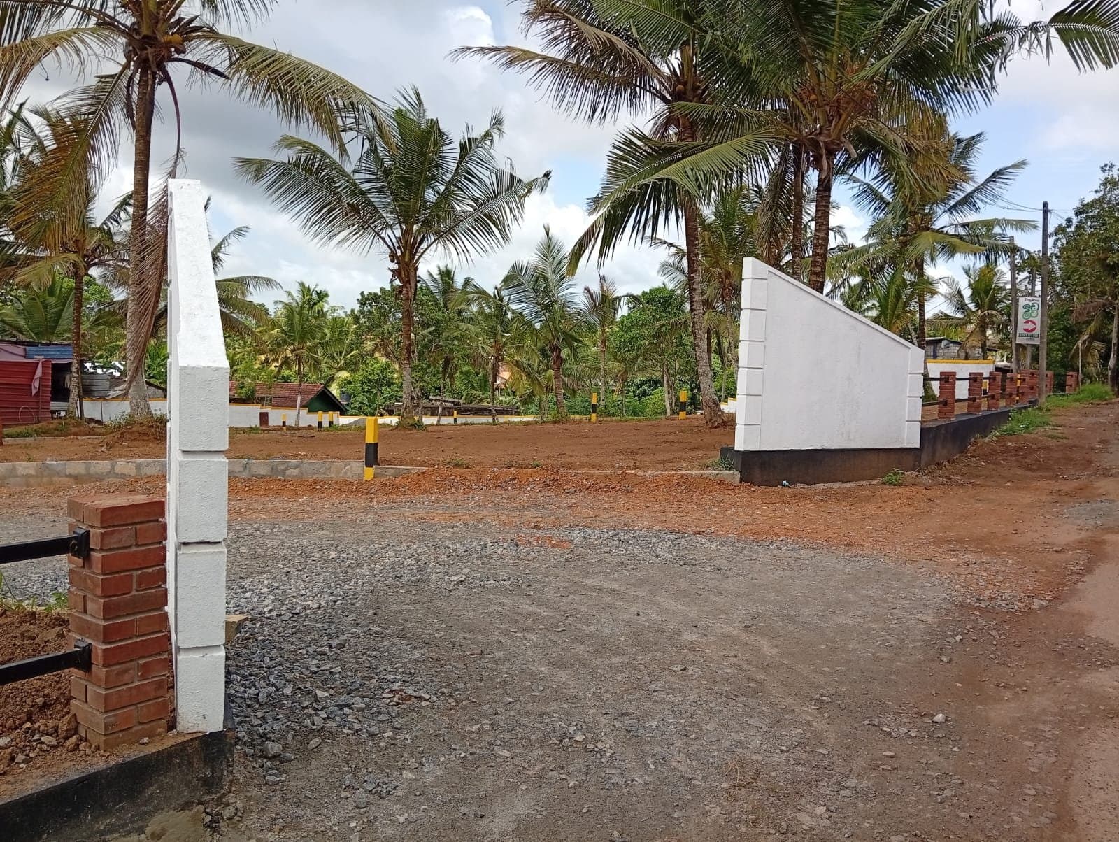 කහතුඩුව අධිවේගී පිවිසුම් මාර්ගයට විනාඩි 10න් Land for sale
