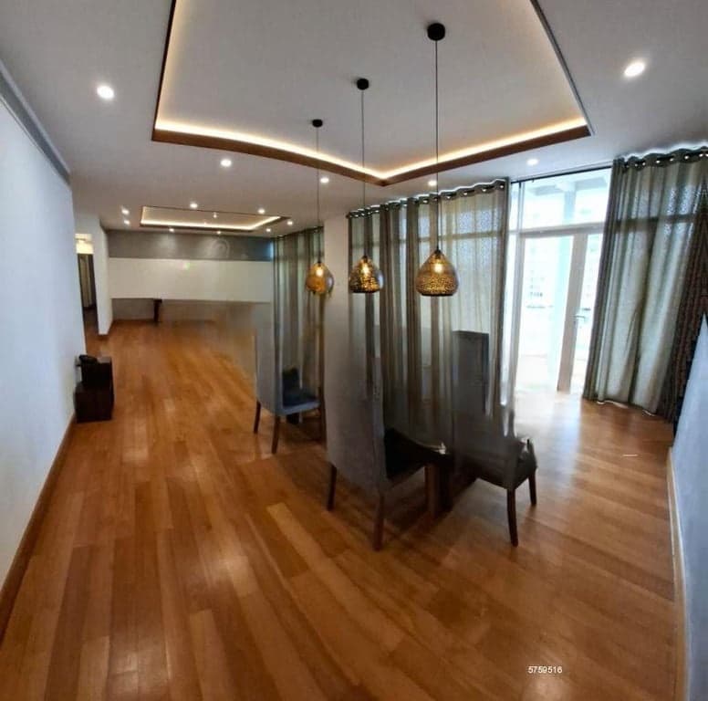 Top grade -Plush office space in the heart of Colombo 3 with luxury features