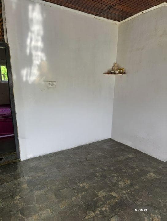 🏠 Fully Furnished Upstairs House for Rent