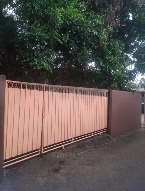 Land For Sale In Boralesgamuwa Lake Road