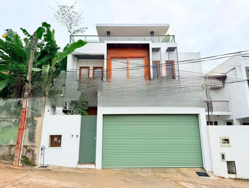 5BR Architecture-Designed Brand New House for Sale in Battaramulla ✨