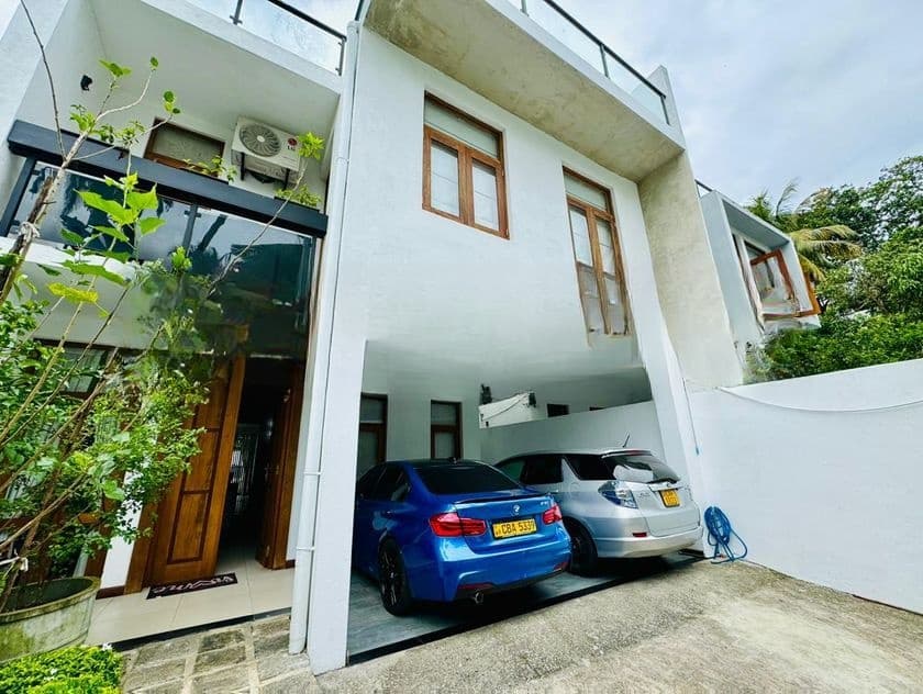 Prime Family Home | 2-Storey House – Thalawathugoda