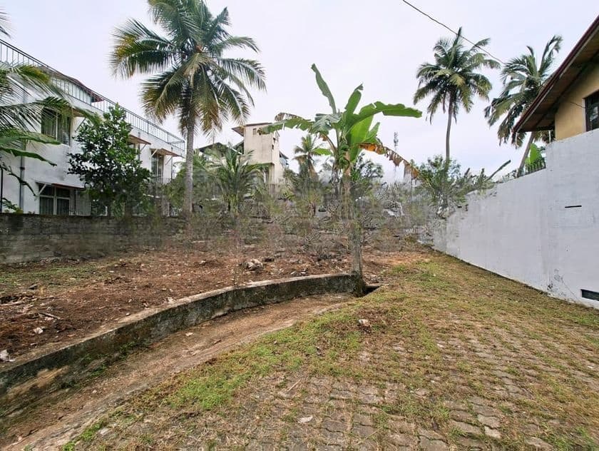 6 Perches Bare land for sale at Battaramulla