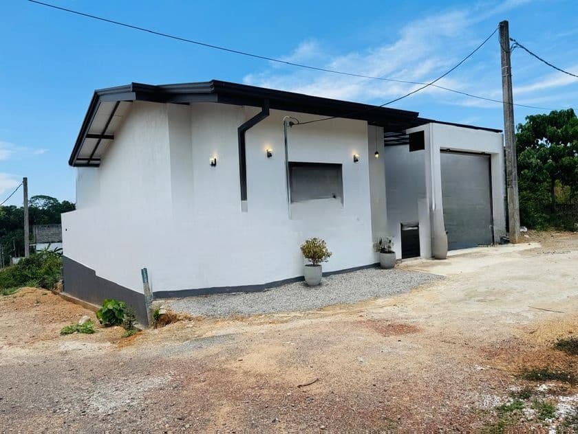 Modern Super Luxury House-Piliyandala