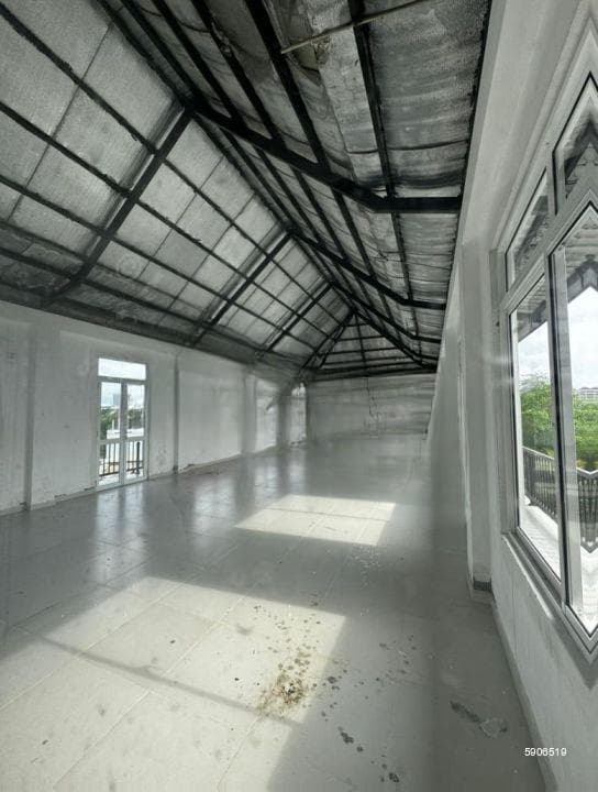 4 Story Commercial Building for Rent in Narahenpita – 12,000 sqft - Montri J