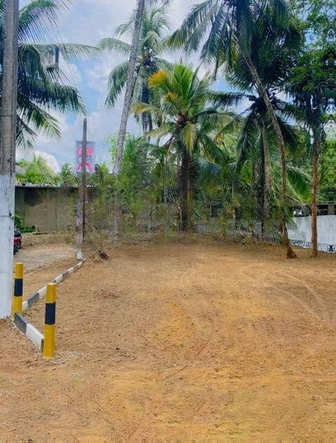 Athurugiriya Habarakada Luxury Land for Sale