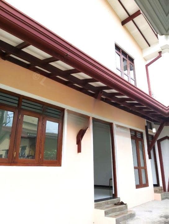 Architect-Designed Modern House for Sale – Kottawa / Athurugiriya Road