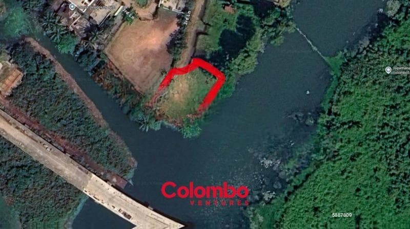 15p Waterfront Land With Both Sides Facing Waterway for SALE – Chandra Wettasinghe Mawatha, Koswatte, Nawala (LS-586)