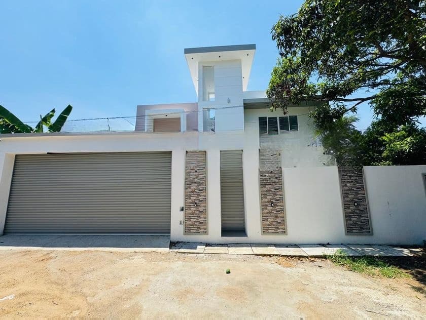 Architectural Designed Brand New Luxury House for Sale - Piliyandala