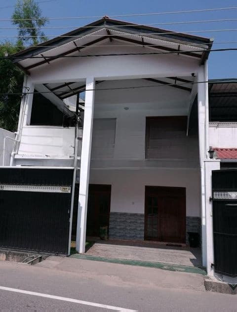 House for sale in Battaramulla