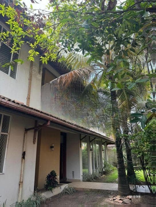 🔥 Rare Colombo 4 Property Opportunity – Land Value Sale Just Off Majestic City 🏗️ 19.6 Perch 🏢 5300 SQFT 🔥