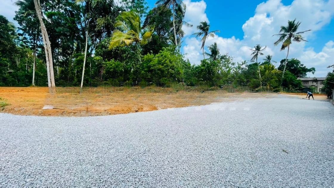 Yakkala Land for Sale