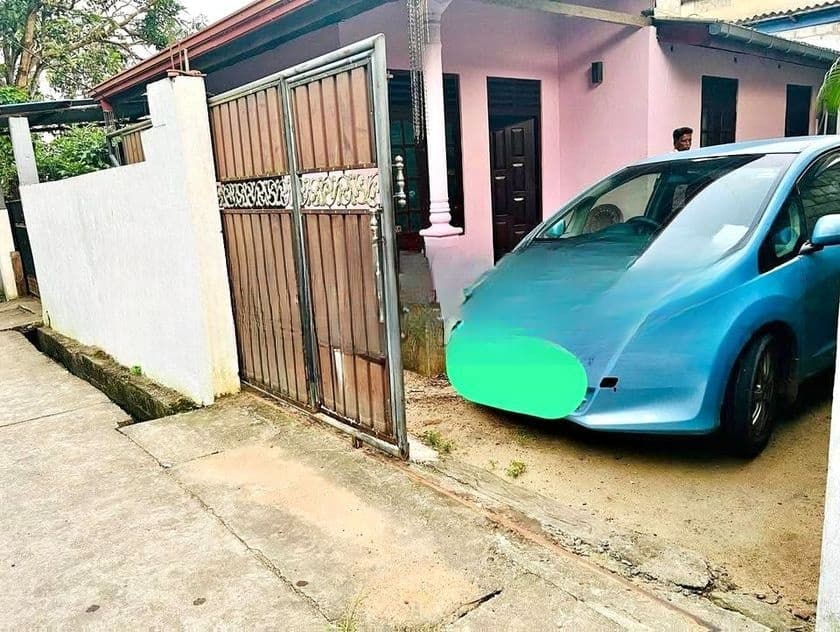 House in Kelaniya Waragoda